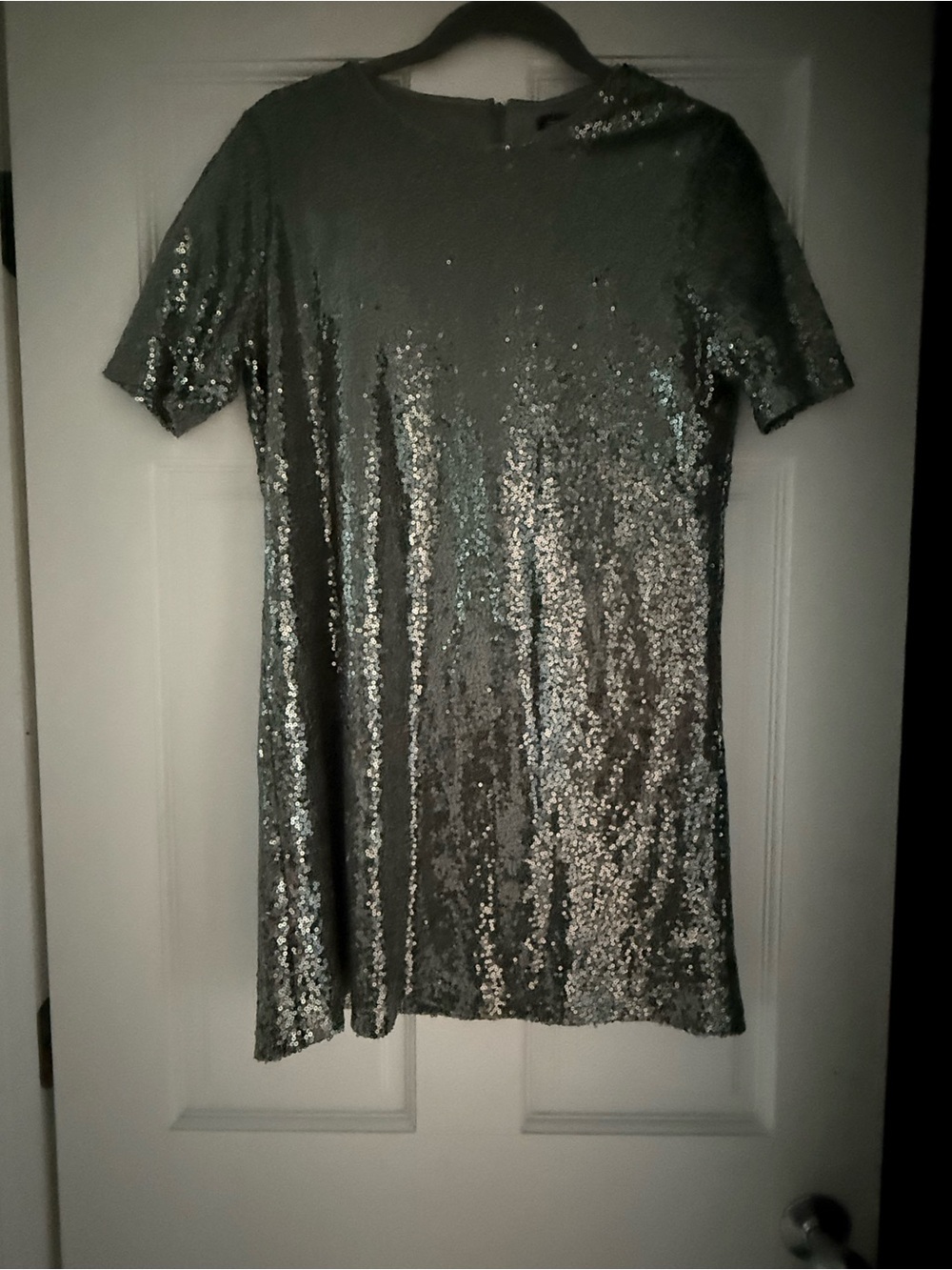 Boohoo Silver Sequin Mini Shift Dress (size 4)